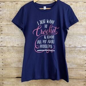 Crochet Graphic Tee- Just Wanna Crochet Womens Medium Cap Sleeve Crafty